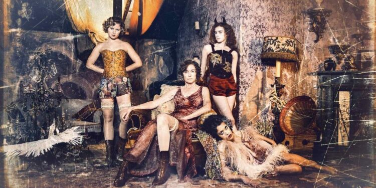 Gánsters femeninas, energía punk y mucho color: la serie que muestra el Londres de entreguerras como nunca se había visto