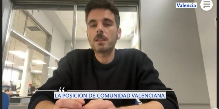 Periodistas de Prensa Ibérica de diferentes comunidades analizan en ‘Claves de Actualidad’ el choque de Gobierno y PP por la quita de deuda