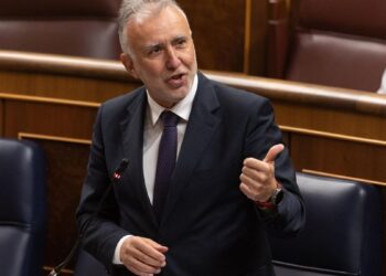 El Gobierno se abre a aumentar la financiación a las comunidades por la acogida de menores migrantes