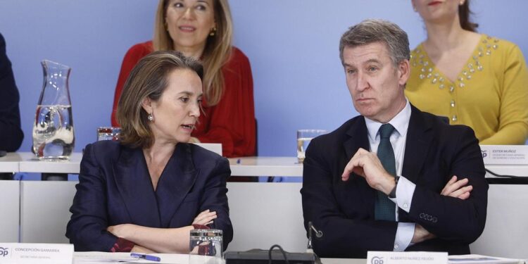 Feijóo reclama el debate del estado de la nación para que se retrate ‘la soledad’ de un Sánchez ‘zombi’