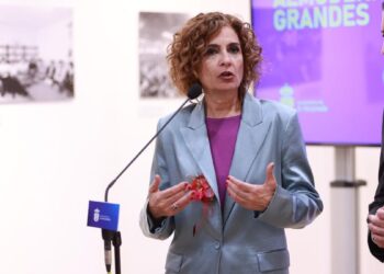 María Jesús Montero niega que el Gobierno ceda las competencias de Inmigración a Cataluña: ‘Es una delegación, una colaboración’
