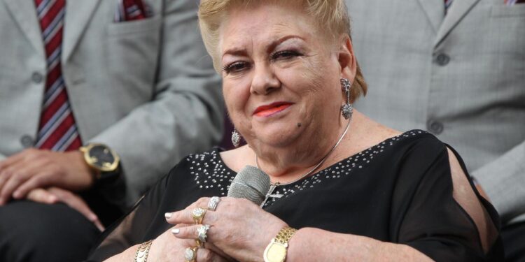 Muere Paquita la del Barrio, célebre cantante de ‘Rata de dos patas’, a los 77 años de edad