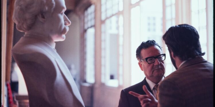 PHotoEspaña 2025 presenta una edición paritaria que tiene la historia como eje y a Chile como país invitado