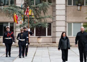 Empresas españolas de armamento se reúnen con el ministro de Defensa de Ucrania