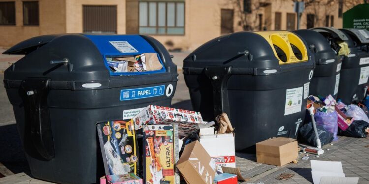 Maroto acusa a Almeida de estar ‘haciendo con la huelga de basuras lo que mejor se le da, nada’