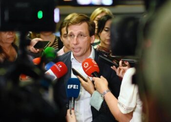 Madrid pasa ‘su noche más tranquila’ tras el apagón, sin ‘ninguna incidencia significativa’