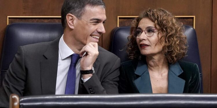 Moncloa se aferra al crecimiento del PIB y los fondos UE para gobernar sin Presupuestos