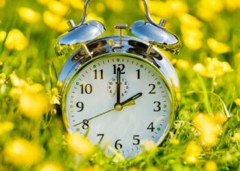 El cambio de hora provoca hasta un 20% más de infartos en las mujeres