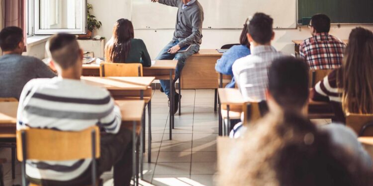 Los abusos sexuales en la infancia es la cuestión social que más les preocupa a niños y adolescentes en España