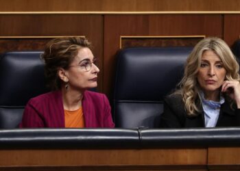 El Gobierno se reserva la baza del TC para frenar la ofensiva de Sumar contra la tributación del salario mínimo