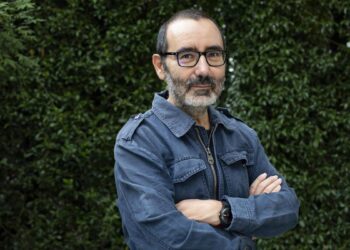 ‘La hamburguesa que devoró el mundo’, de Javier Morales: reflexión sobre el futuro del planeta