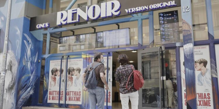 Argüelles reivindica su potente identidad cultural