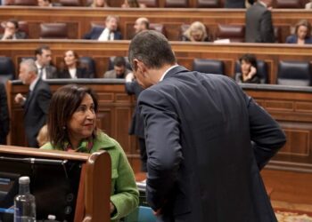 Sánchez arrincona al Ministerio de Defensa en el plan de rearme para orientarlo a Industria y Transformación Digital