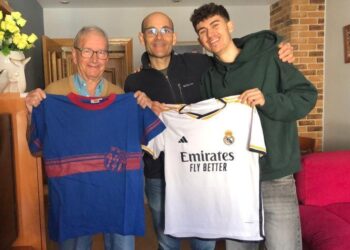 La familia ‘dividida’ por la rivalidad entre Barça y Real Madrid: ‘Mi abuelo es el tío raro dentro de la familia’
