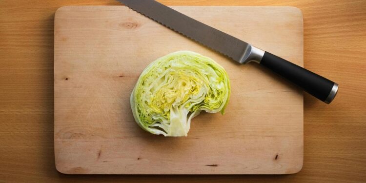 Estos son los 6 alimentos imprescindibles para mejorar la salud del cerebro de los más mayores