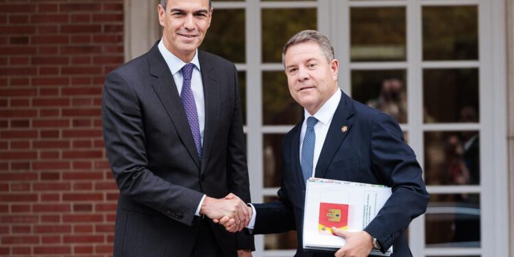 Page estalla contra el pacto de ‘ultraderecha’ con Junts: ‘El planteamiento es absolutamente racista’