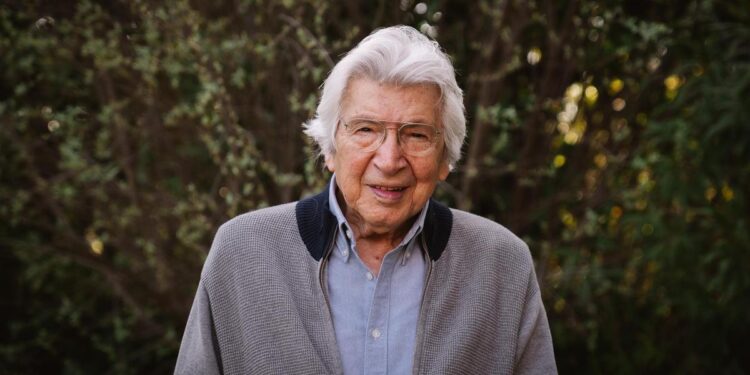 Manuel Alejandro: ‘Yo empecé a hacer una nueva canción española’