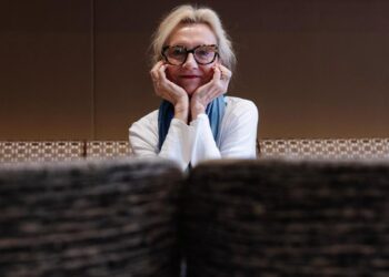 ‘Cuéntamelo todo’, de Elizabeth Strout: la luz de lo ordinario