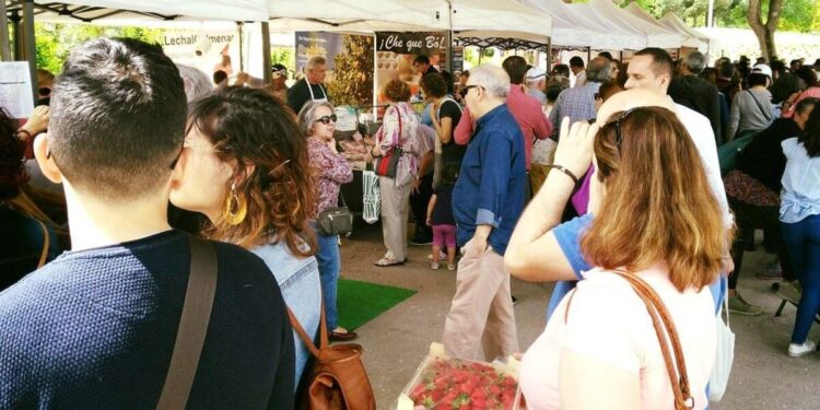El Mercado de Productores de Aluche, el mejor plan para un sábado en familia en Madrid
