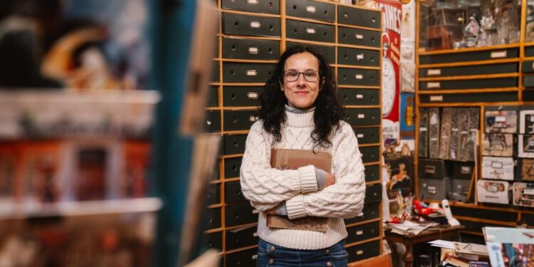 Belén, la guardiana de los tesoros de Madrid que buscan en todo el mundo: ‘Aunque Amazon quiera venderlos, no va a poder’