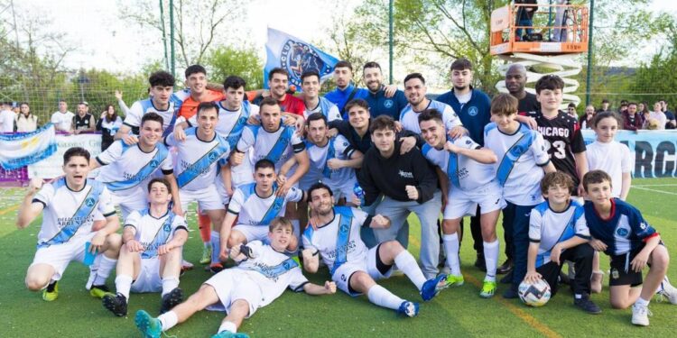 El pequeño Monumental madrileño que ha acogido a los hermanos de Julián Álvarez: ‘Los mates, los tifos, los bombos… es como jugar en Buenos Aires’