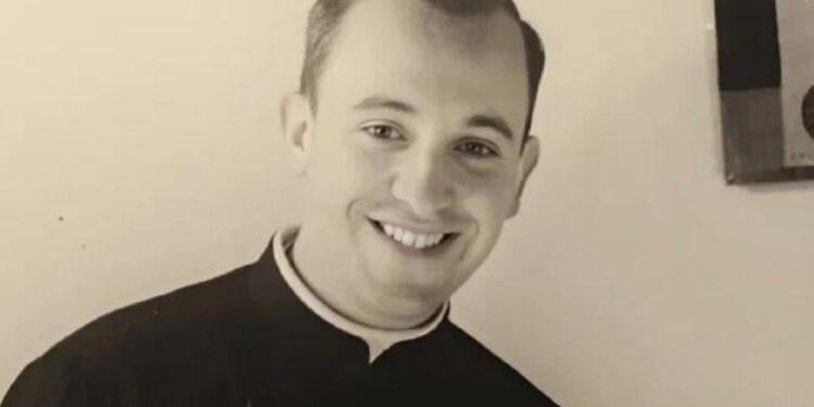 Los nueve meses del joven jesuita Bergoglio en Alcalá de Henares para hacer un ‘máster’ en espiritualidad: ‘Estaba celebrando la vida’