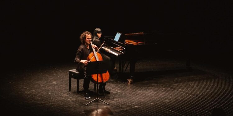 Dúo Cassadó, una exhibición de sutileza en Canal