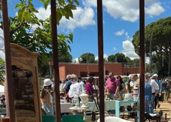 El Gran Desembalaje de Las Rozas vuelve a Madrid: dónde y cuándo visitar el gran mercadillo de antigüedades