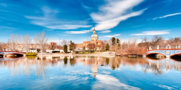 Tren de la Cerámica en Madrid: precios y dónde coger el transporte para conocer Talavera de la Reina