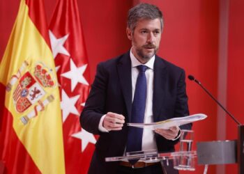 Madrid extiende las becas de comedor a los hijos de miembros de las Fuerzas Armadas destinados en la región