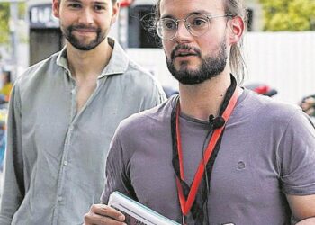 Ignacio Cristóbal, guía turístico de rutas literarias: ‘La gente sale con ganas de ir corriendo a una librería’