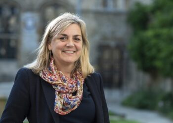 Kathy Willis, profesora de Biodiversidad en Oxford: ‘La medicina ha tenido que admitir que interactuar con la naturaleza reduce el riesgo de enfermedad’