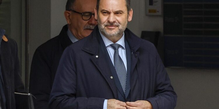 La Fiscalía no ve aún indicios para implicar a Ábalos en la trama de hidrocarburos de Aldama pero advierte de diligencias pendientes