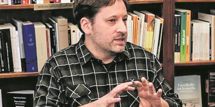 Juan Pablo Díaz Chorne, editor de Muñeca Infinita: ‘Hay que tener olfato, pero también suerte y tocar todos los palos’