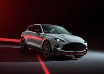 Aston Martin DBX S, un superdeportivo de вЂalturaвЂ™