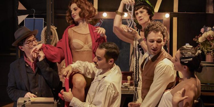 Un ‘Shakespeare In Love’ del humor absurdo: risas y cabaret para entender por fin a Miguel Mihura