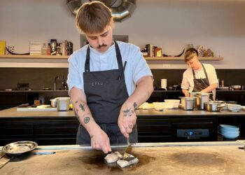 Al salir de clase, ‘teppanyaki’: dos jóvenes estudiantes están detrás de Tetsu, el restaurante de moda en Madrid