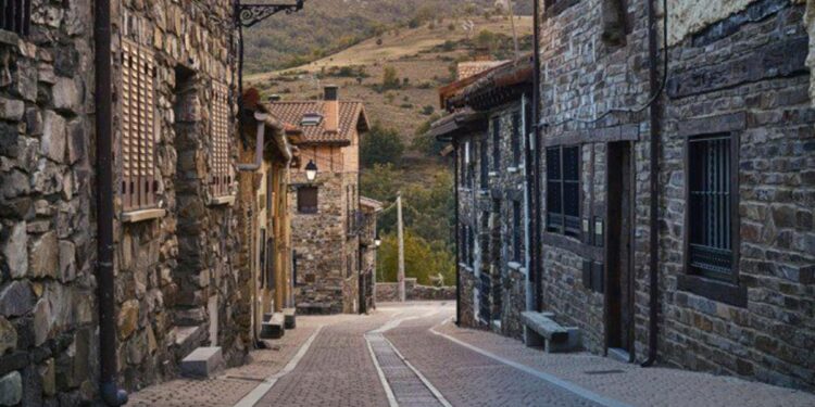 National Geographic alucina con este pueblo de la Sierra de Madrid: más obras de arte que habitantes