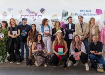 El Tren de la Cultura une este año a la Feria del Libro de Madrid y a un puñado de autores superventas con la Valencia afectada por la dana