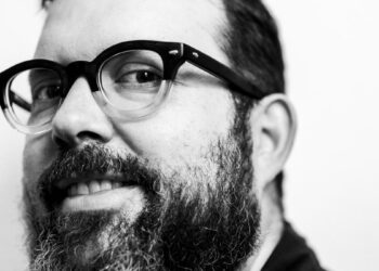 He venido a hablar de mi libro: Sergio Bang, autor de ‘Venimos del fuego’