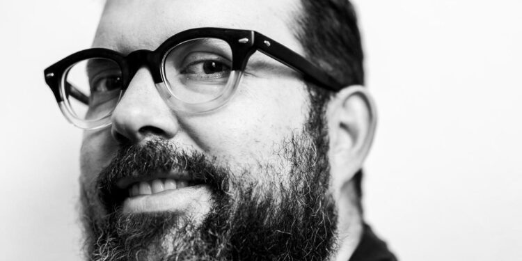 He venido a hablar de mi libro: Sergio Bang, autor de ‘Venimos del fuego’