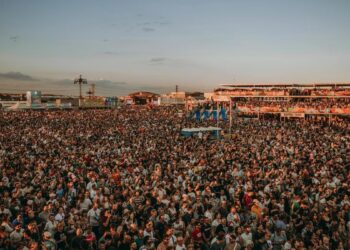 Mad Cool calienta motores con fiesta previa y acciones culturales en Villaverde para sortear el frío verano de algunos festivales madrileños