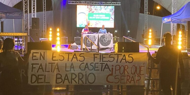 Silencio y casetas vacías: la exclusión vecinal vuelve a marcar las Fiestas de Hortaleza