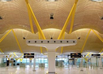 Barajas afronta la primera fase de su reforma y ampliación con la reubicación de los filtros de seguridad en la T4