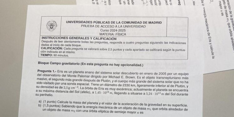La polémica sacude (de nuevo) el examen de Física de la PAU en Madrid: ¿eres capaz de resolver los ejercicios?