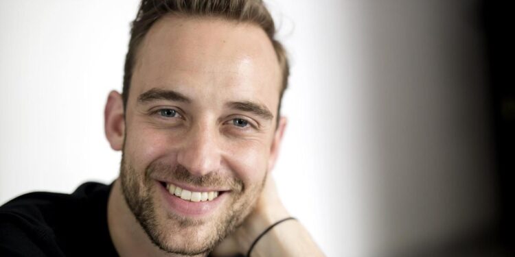 Jöel Dicker, escritor: ‘Leer te hace menos vulnerable a la manipulación’