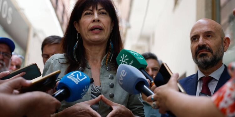 Igualdad asegura que el Gobierno se enfrentará a Madrid por ‘limitar derechos del colectivo LGTBI+’