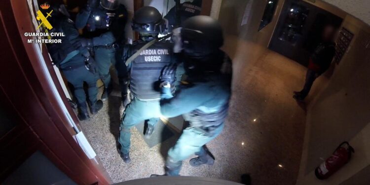 Nuevo golpe policial a la autodenominada ‘Mafia del cobre’ con cuartel general en Madrid: 21 detenidos y 20 toneladas recuperadas