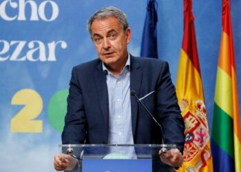 COGAM premia a Inés Hernand, Zapatero y Carla Flila por su compromiso LGTBIQ+