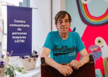 El infierno de Vicente hasta entrar en la primera residencia para mayores LGTBI de Madrid: ‘Algunos han muerto sin poder venir, es una cuestión de dignidad’